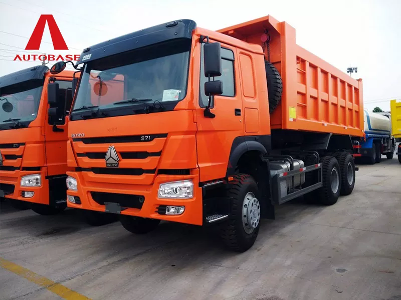 Sinotruk Howo 6 × 4 dump truck